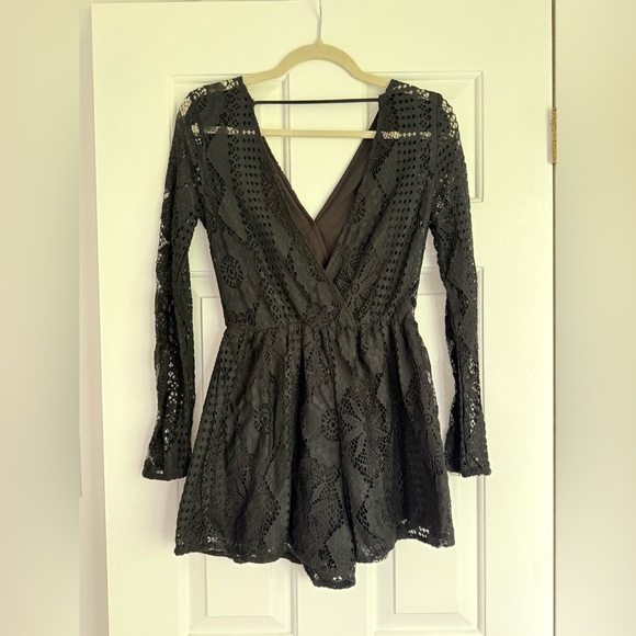 Black Lace Romper - Picture 4 of 6